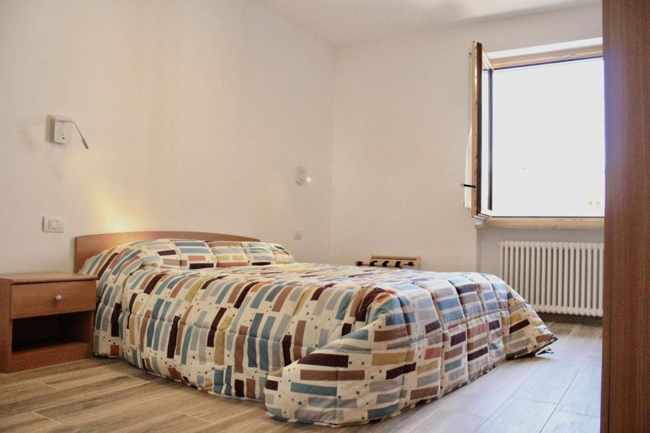 Casa Del Tempo Rosa Tassullo Ospitar Apartman Kültér fotó